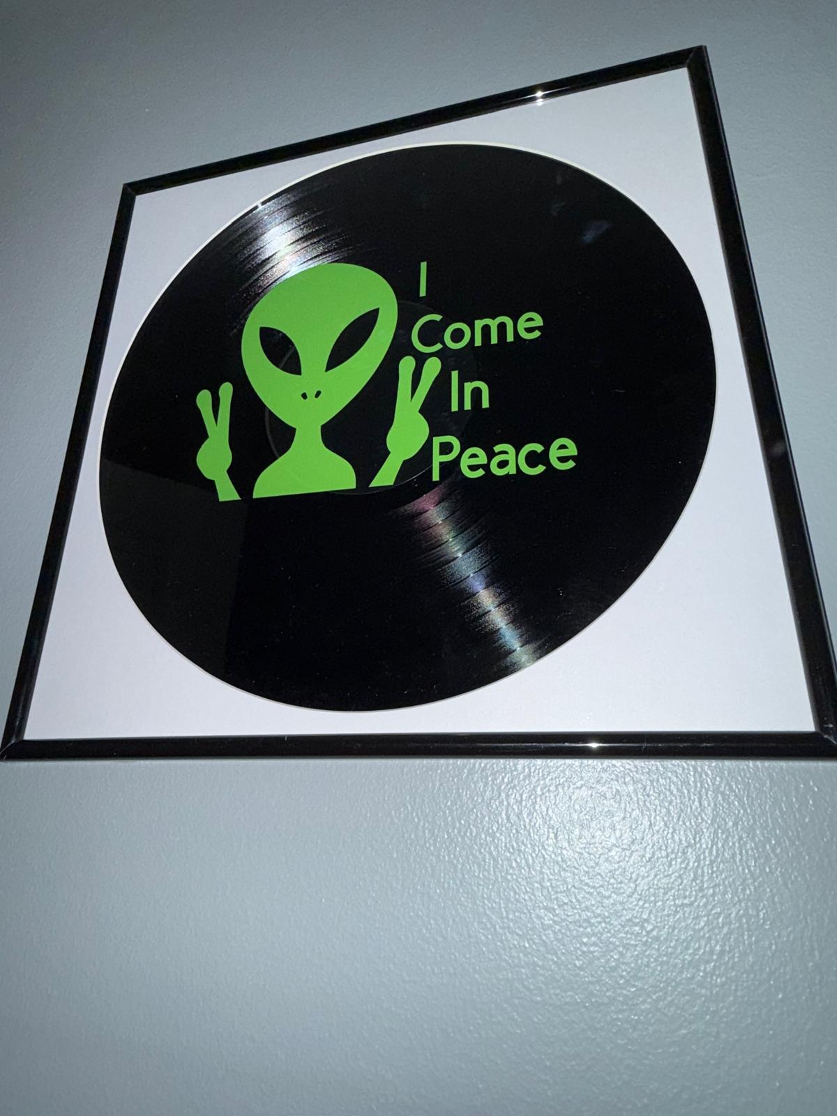 130) Alien Framed Vinyl Art 12”